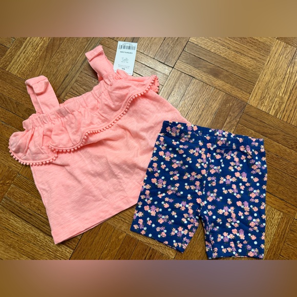 Carter's Coral Ruffle Top and Floral Shorts Set NWT Size 9 months - Picture 6 of 6